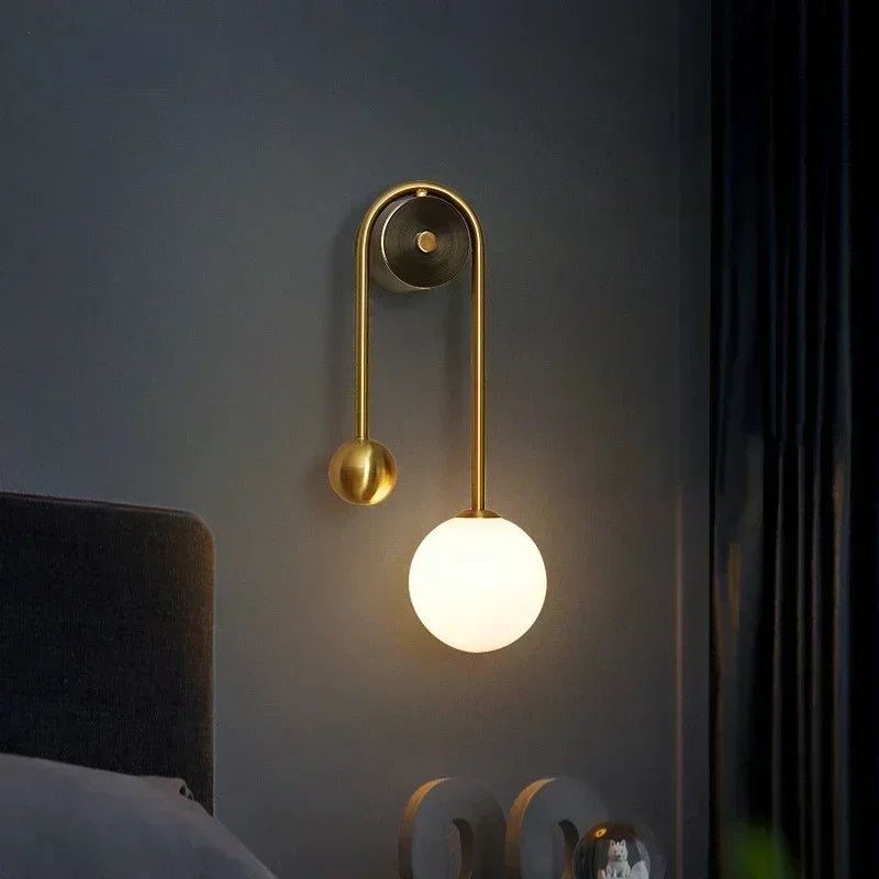 Arandela de Parede Moderna, com Globo Iluminado para Quarto e Sala
