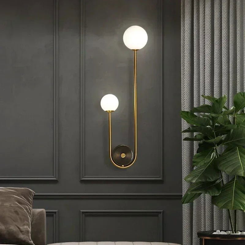 Arandela de Parede Moderna, com Globo Iluminado para Quarto e Sala
