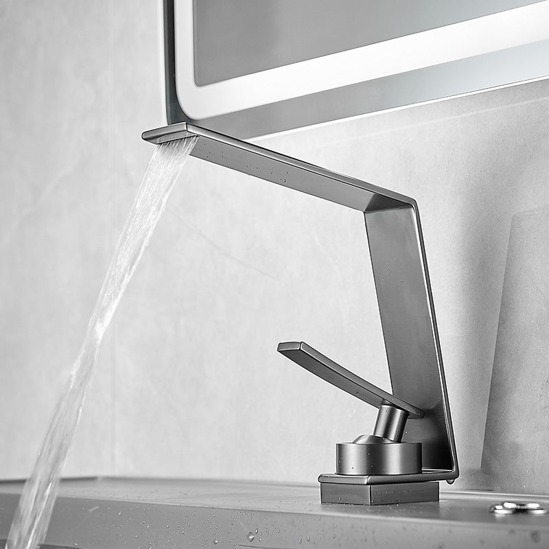 Torneira de Bancada para Banheiro e Lavabo Cascata Elegante